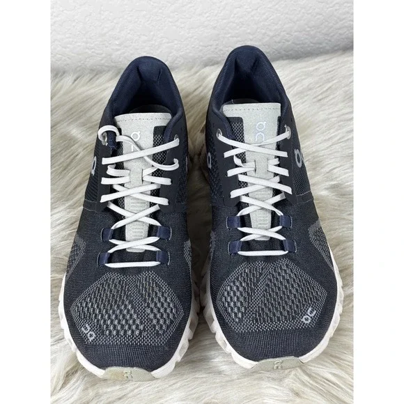 ON Women's Navy and White Cloud Sneakers - Picture 4 of 8